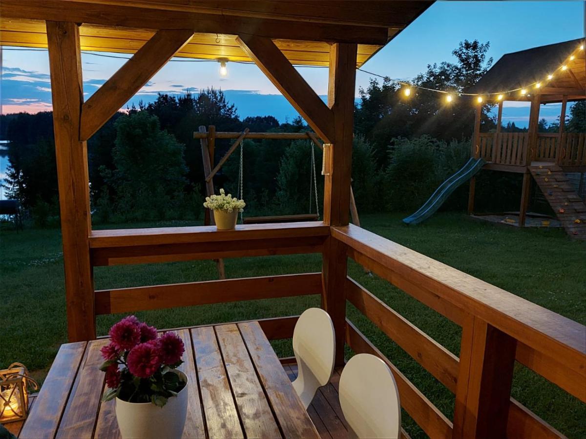Domek Z Kominkiem Nad Jeziorem Z Jacuzzi Ogrodowym Sumowo  Kültér fotó