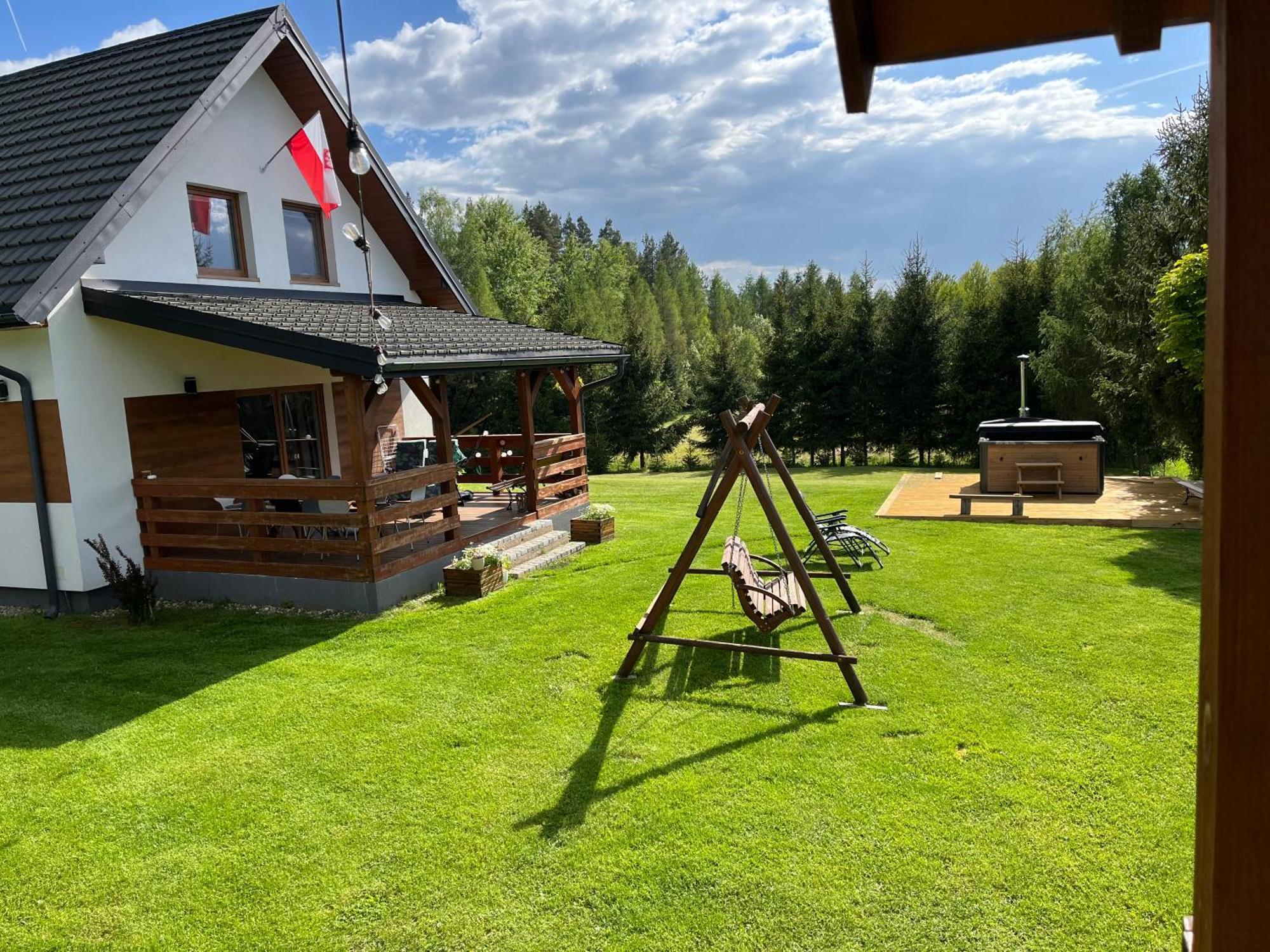 Domek Z Kominkiem Nad Jeziorem Z Jacuzzi Ogrodowym Sumowo  Kültér fotó